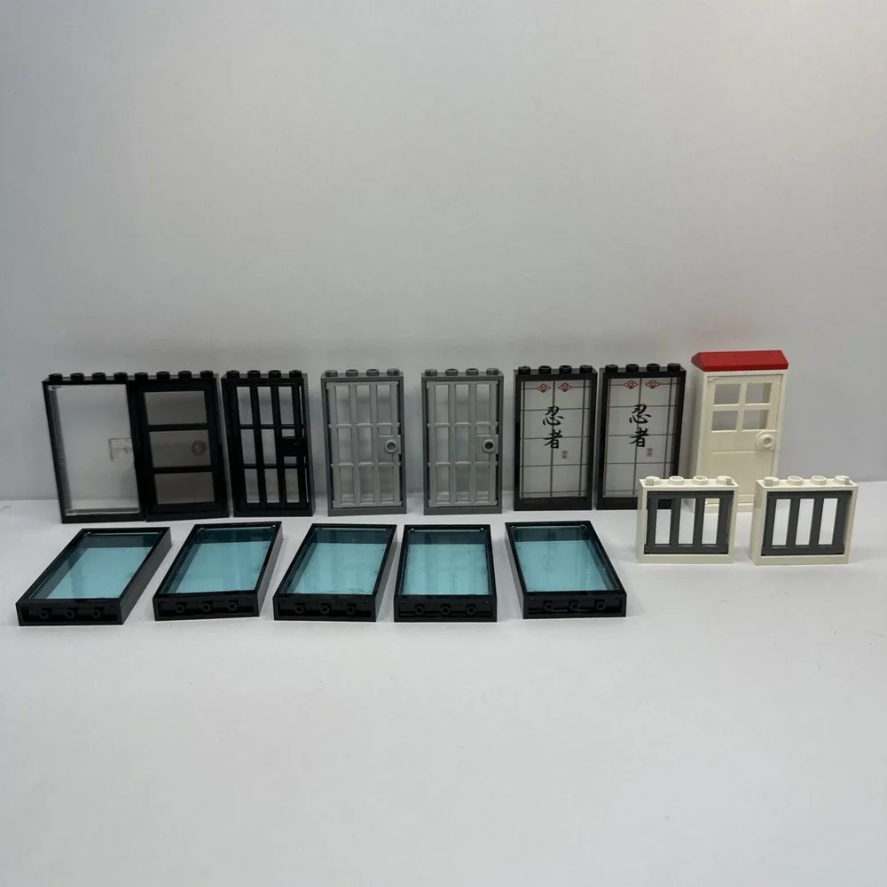 LEGO Lot Of Various Doors‎ & Windows